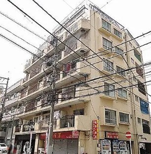 外観:
